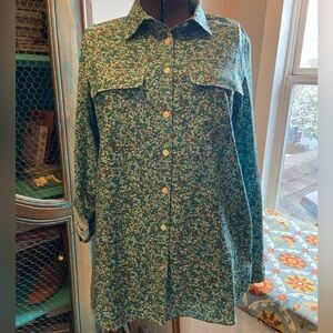 Lands end button up long sleeved shirt